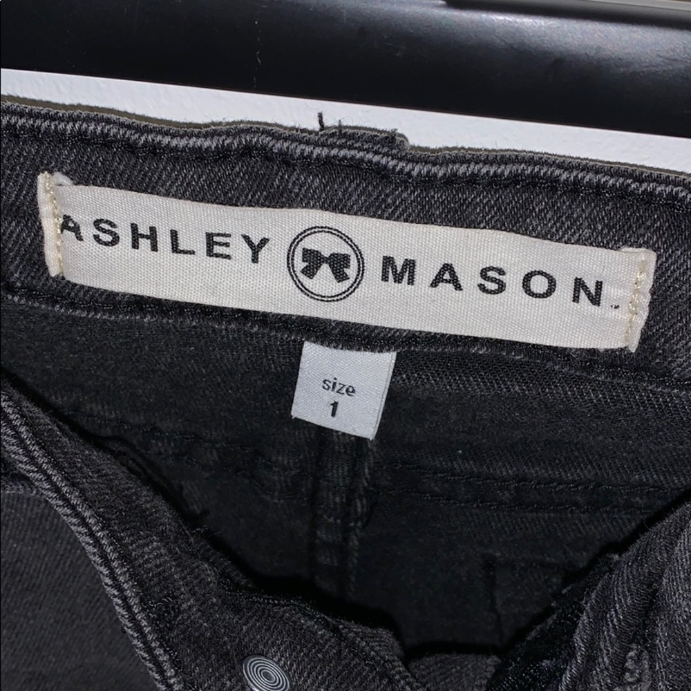 Jeans - Picture 3 of 6